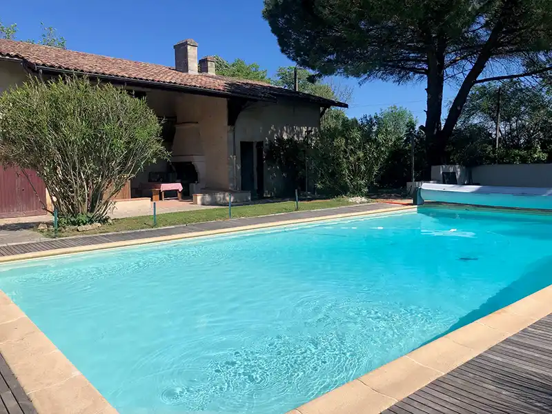 Pool House piscine avec barbecue